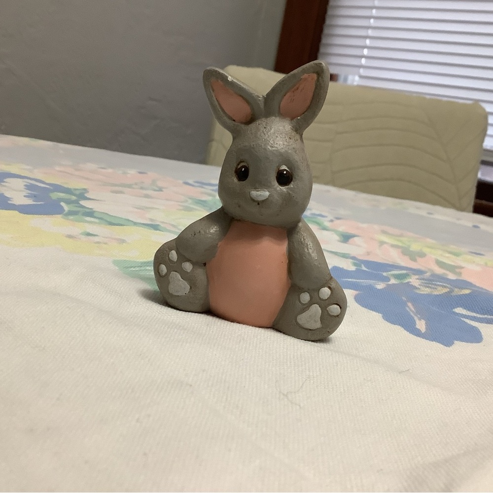 CERAMIC gray bunny rabbit figurine 3" Vintage